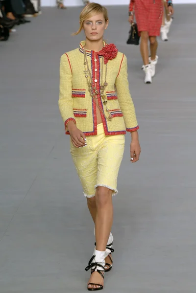 Look 14